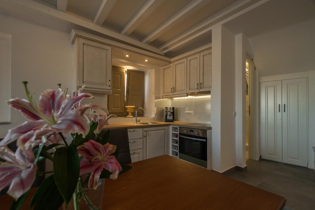 Mathios Luxury Homes Pousada