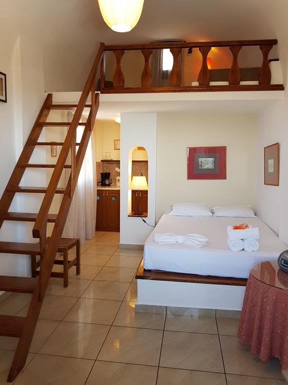 Abelonas Village Aparthotel Megalochori (Santorini)