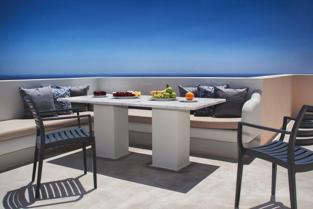 Santa Rinoula Sea Sunset Views Adults Only Apartment Megalochori (Santorini)