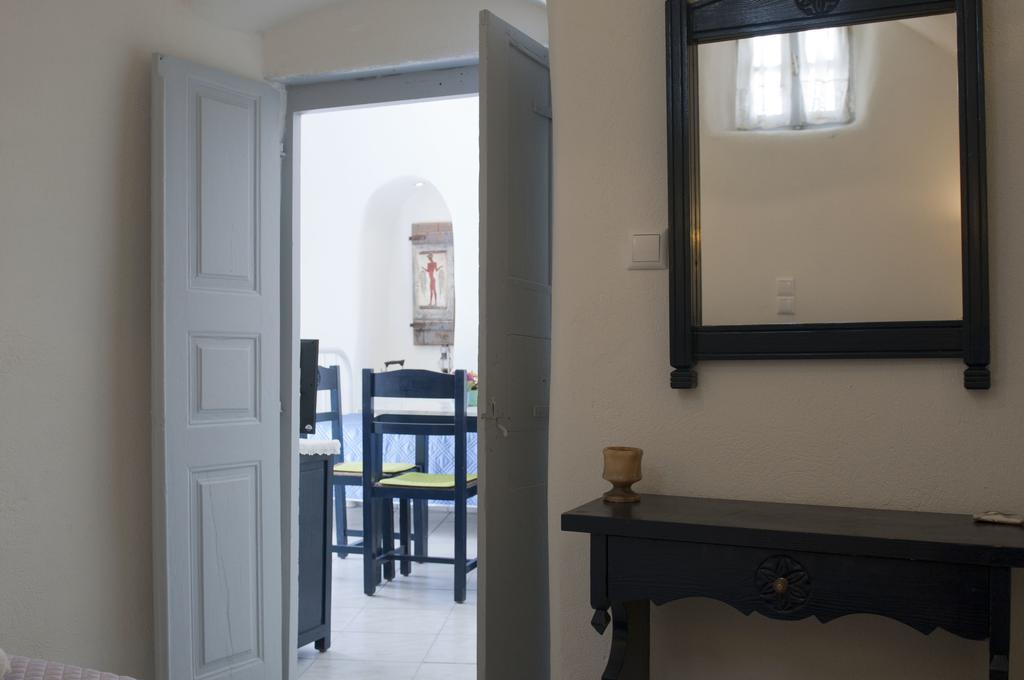 Emmantina Bed & Breakfast Messaria (Santorini)