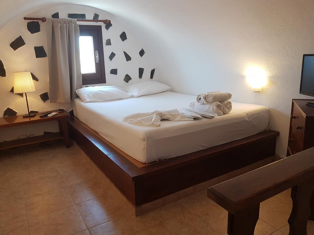 Abelonas Village Aparthotel