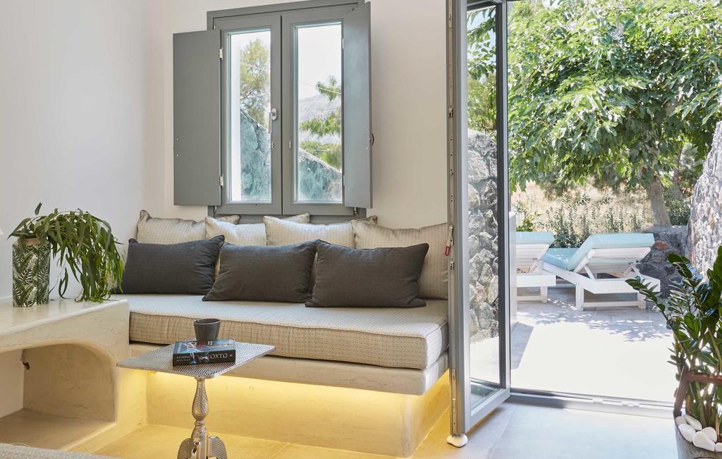 Amara Santorini Hotel