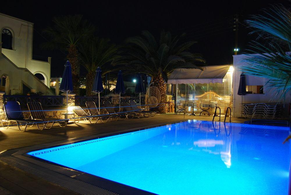 Aretousa Perissa (Santorini)