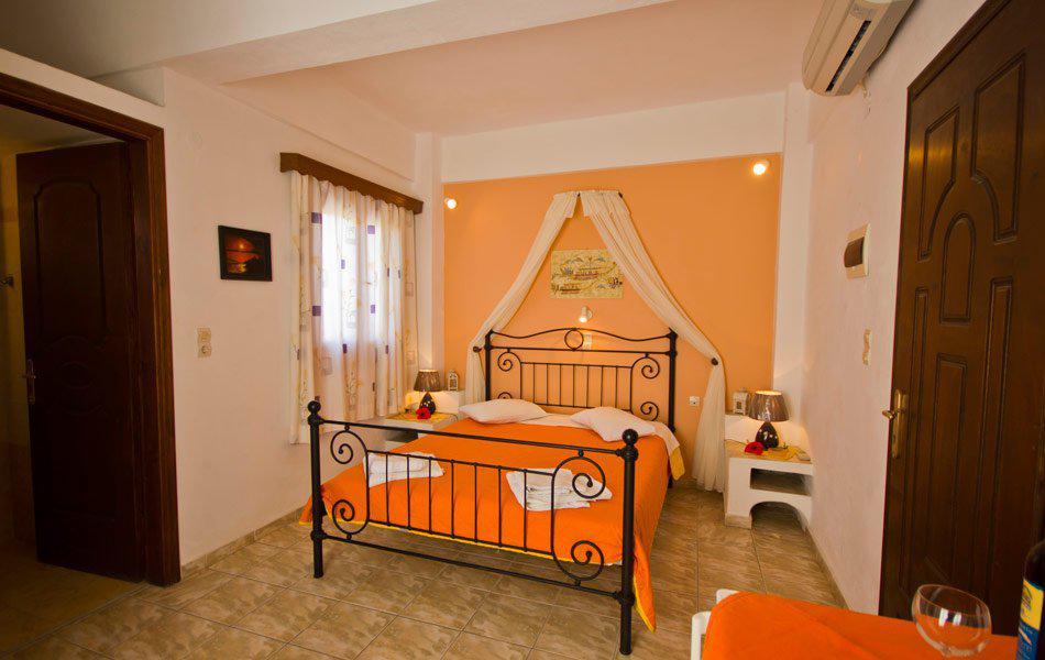 Aparthotel Anessis 3*