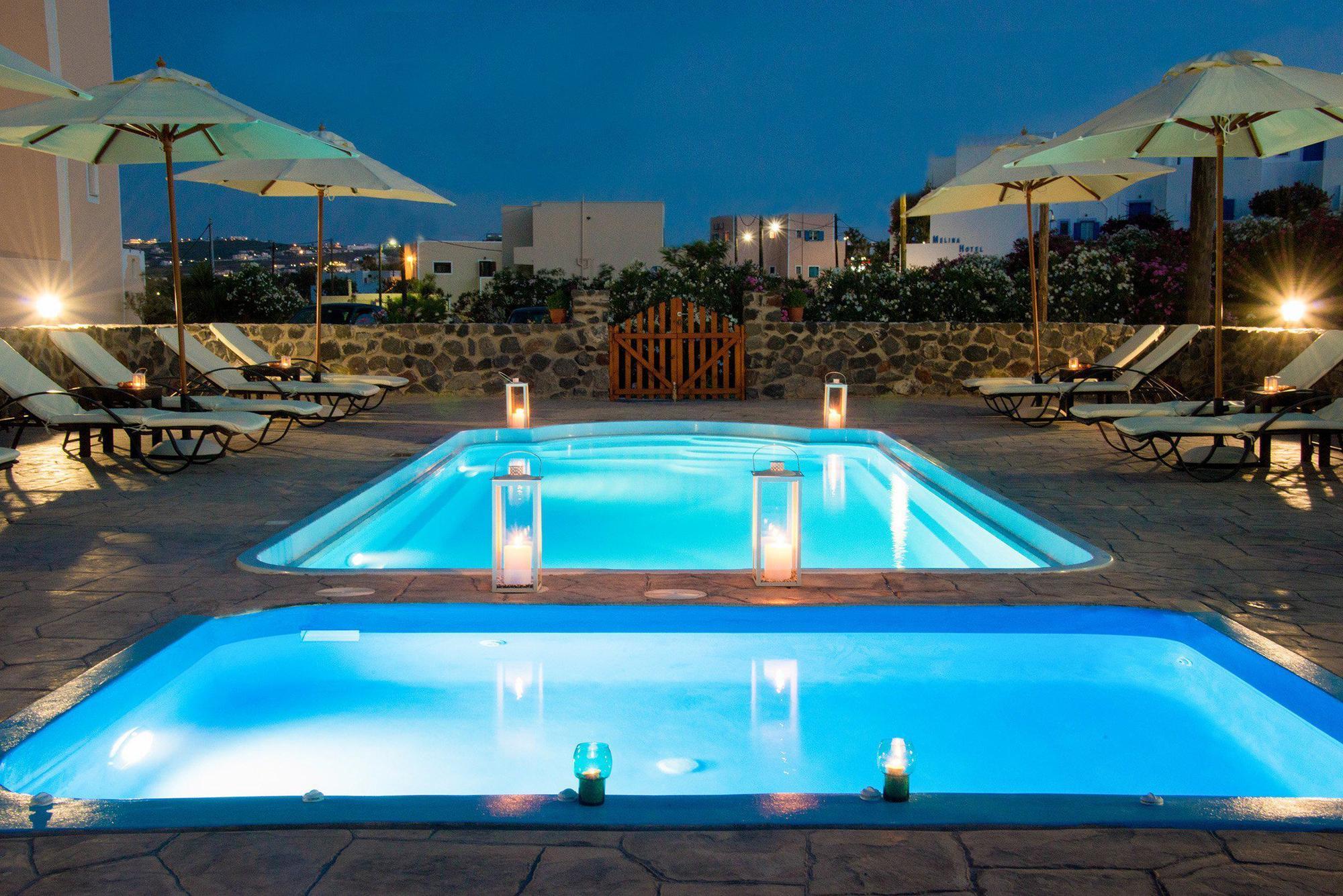 Aparthotel Anessis Fira (Santorini)