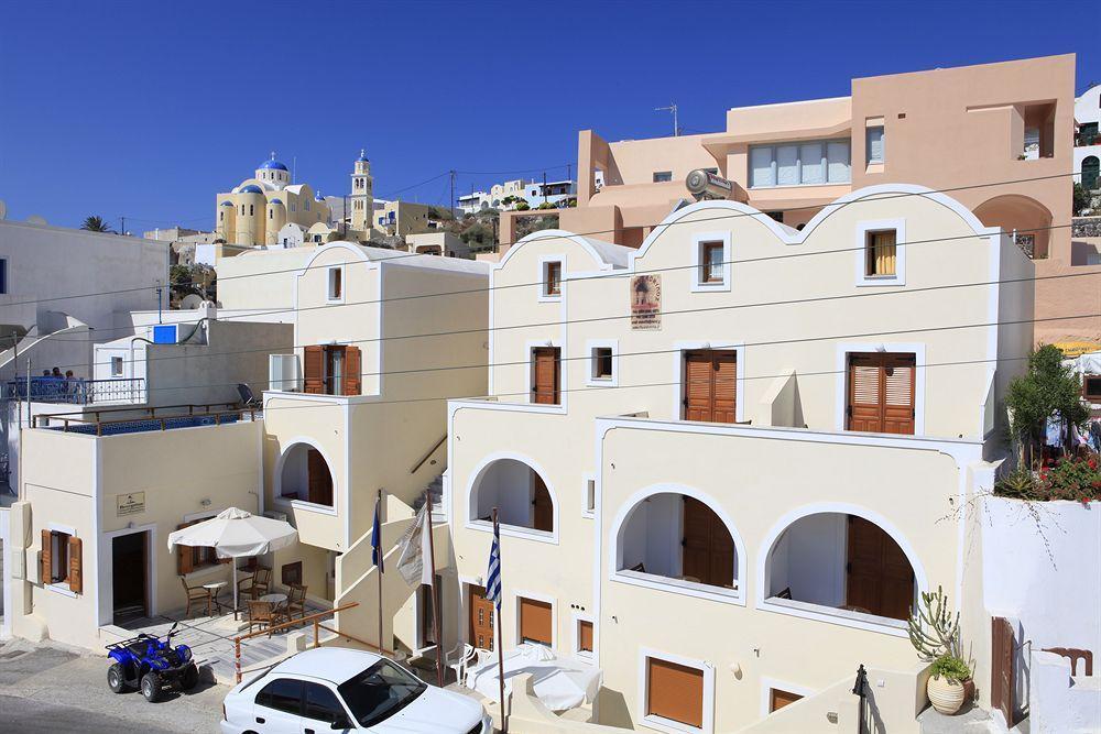 Anemomilos Fira (Santorini)
