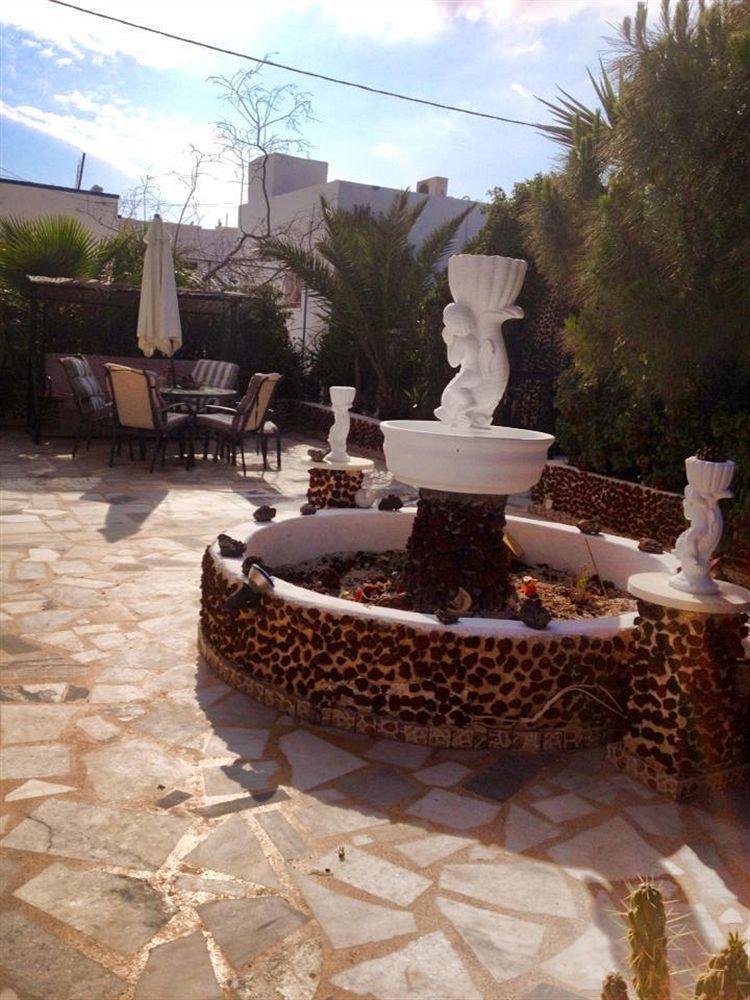 Livadaros 2* Karterados (Santorini)