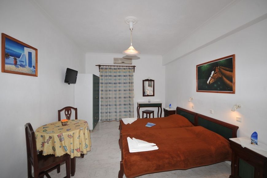 Fomithea Aparthotel