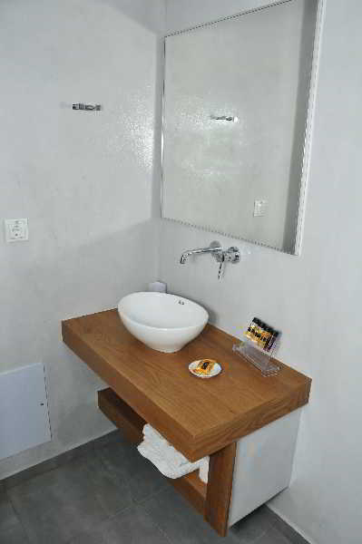 Aparthotel Anessis Fira (Santorini)