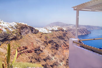 Zenith Blue Traditional Hotel 3*