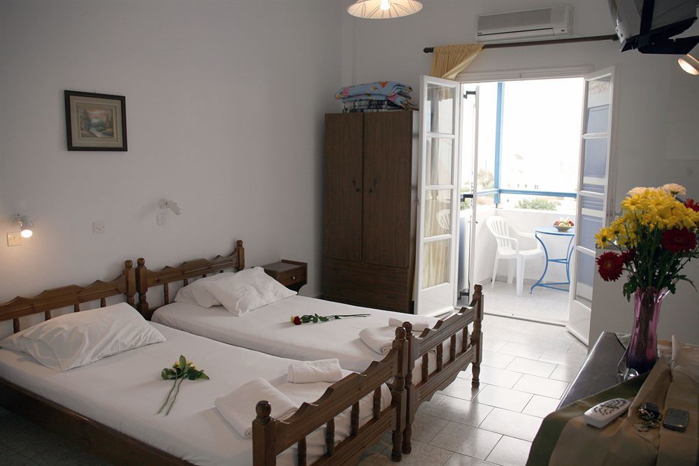 Letta * Perissa (Santorini)
