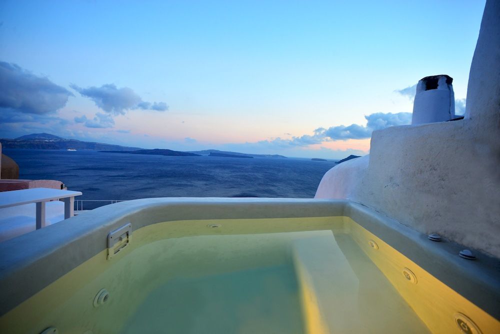 Canvas Villa Oia (Santorini)