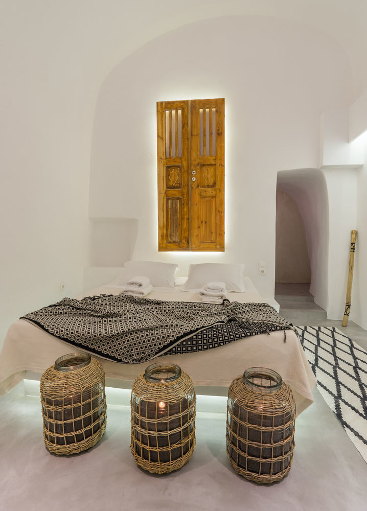 Canvas Villa