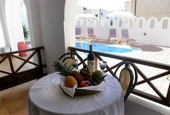 Stella 3* Karterados (Santorini)