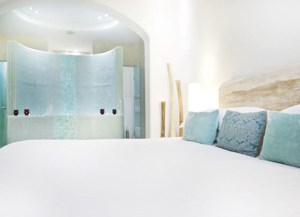 Allure Aparthotel 4*