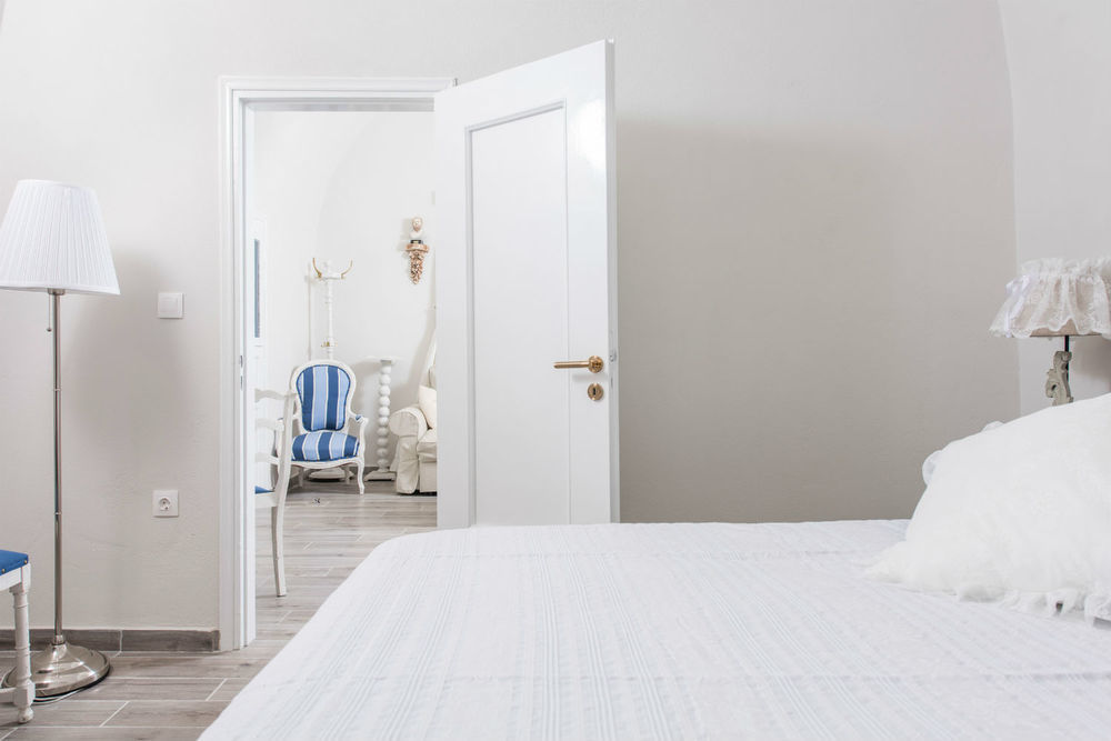 Iokasti Villa Fira (Santorini)