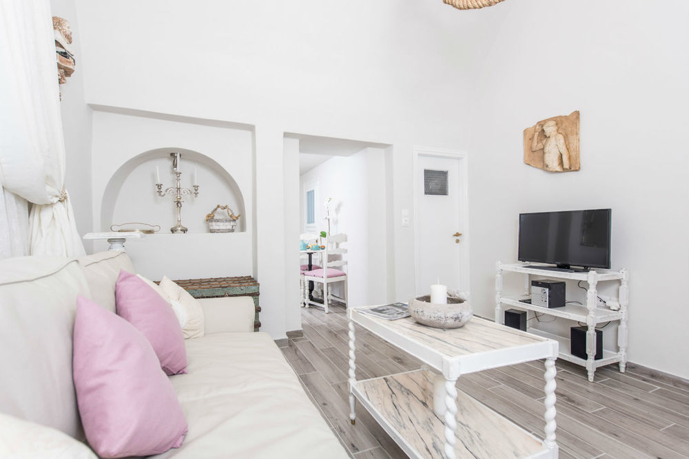 Iokasti Villa Fira (Santorini)