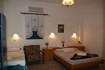 Zannes Perissa (Santorini)