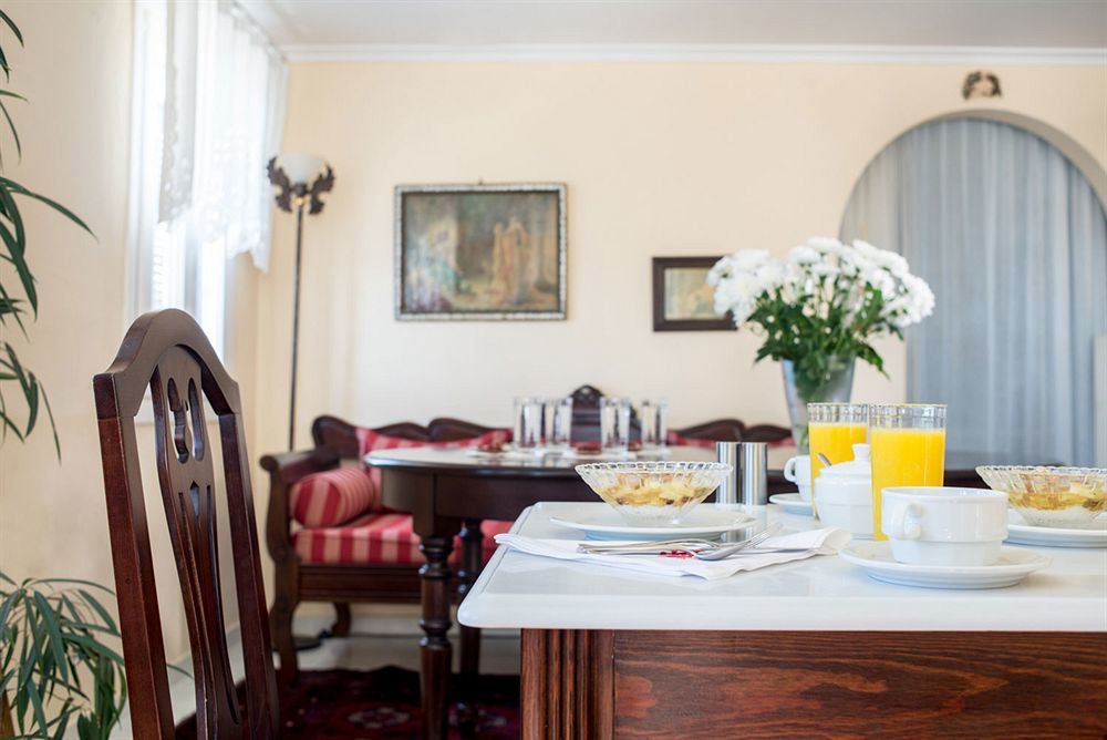 Renos Hotel 4*