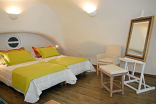Ikastikies Fira (Santorini)