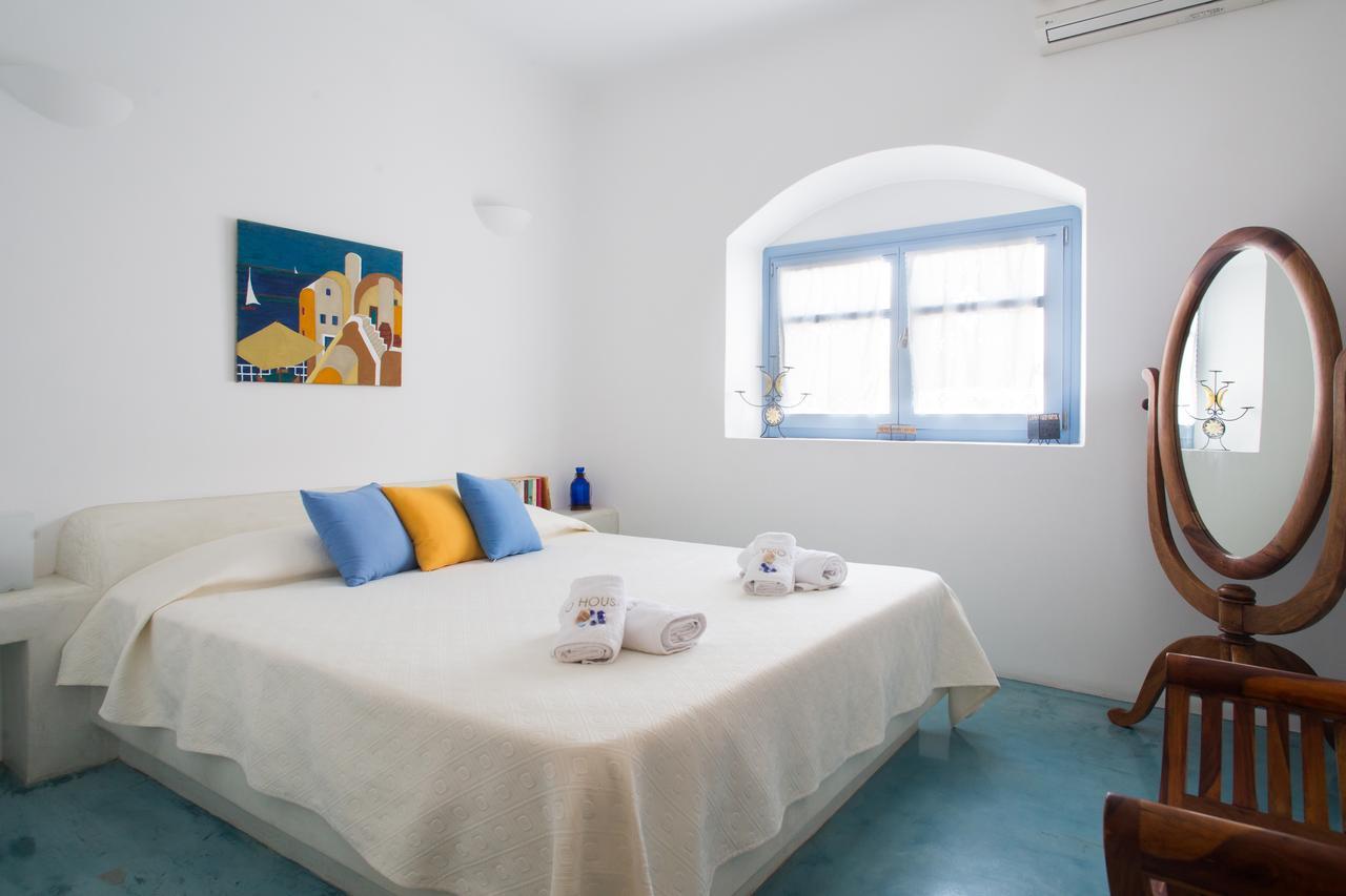 Theros Houses Santorini Kamari (Santorini)