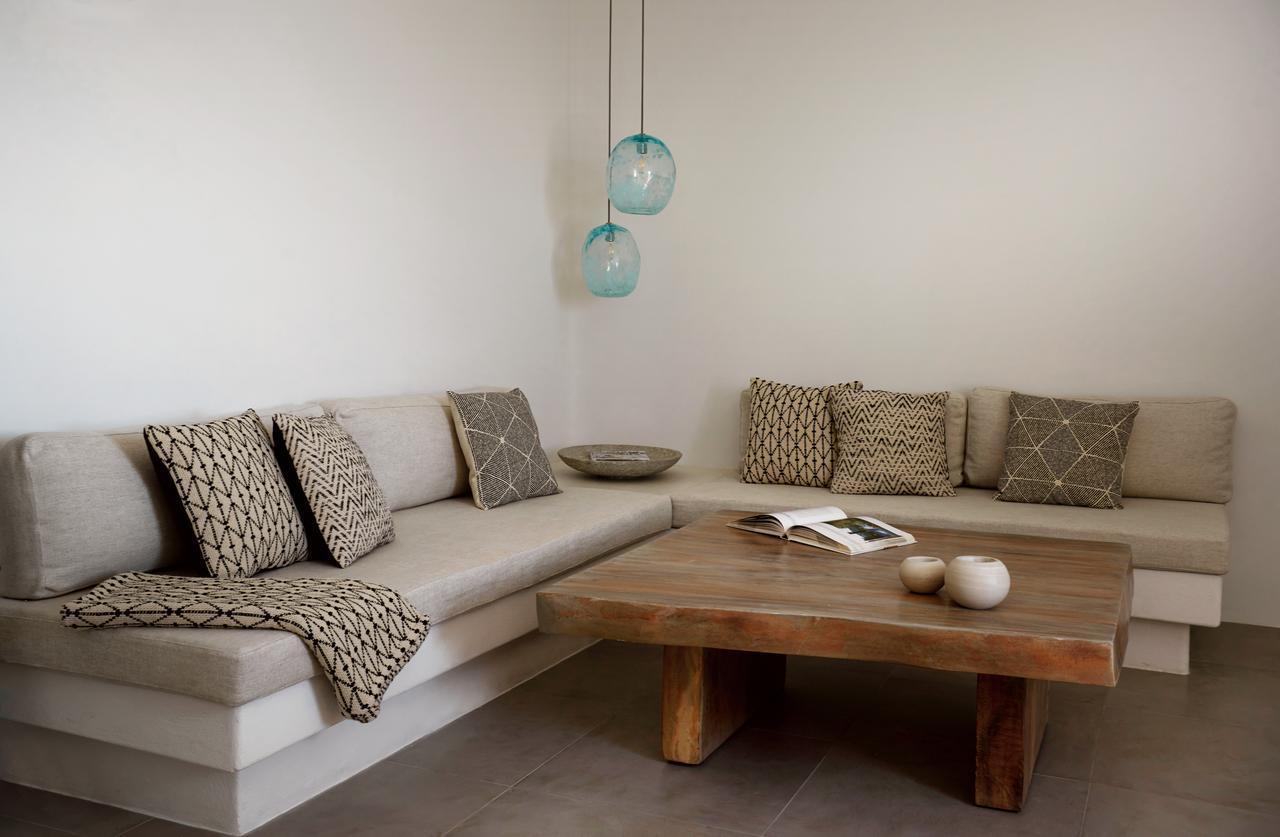 Villa Native Eco Imerovigli (Santorini)