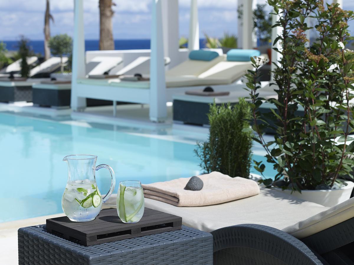 Aurora Luxury Suites Hotel 4*