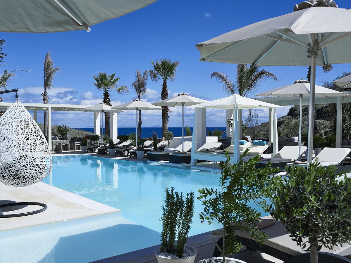 Aurora Luxury Suites Hotel