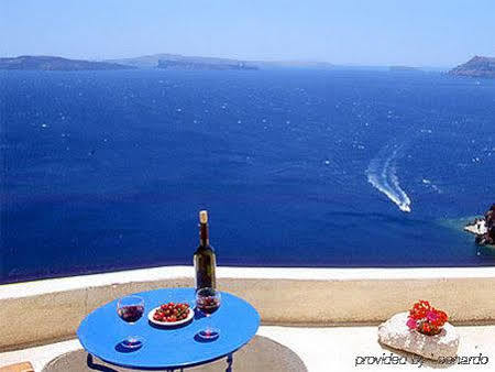 Finesse 3* Oia (Santorini)