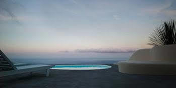 Dome Santorini 4*