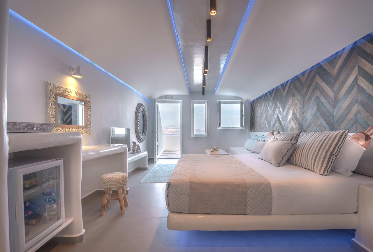 Secret Legend (adults Only) Oia (Santorini)