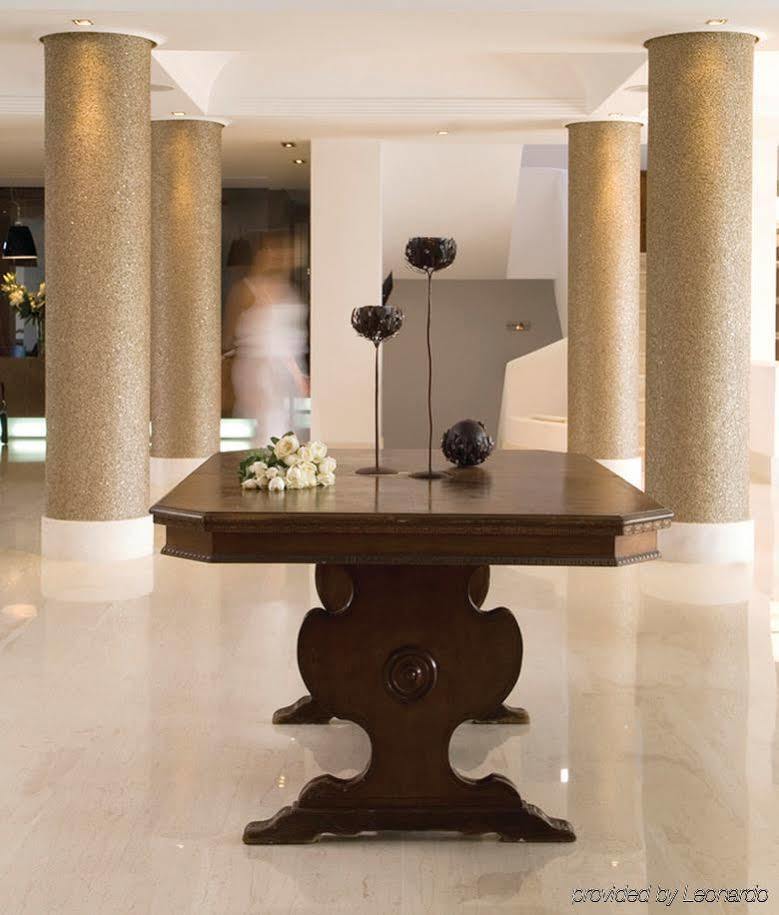 9 Muses Santorini Hotel 5*