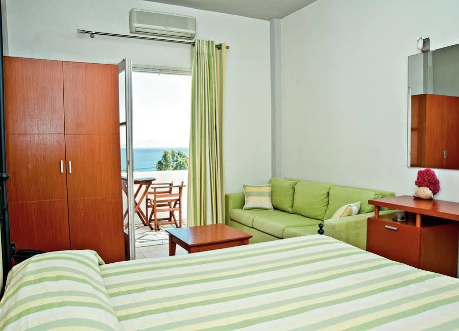 Terra Blue Santorini 3* Kamari (Santorini)