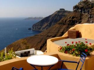 Antithesis Caldera Cliff Santorini 4*