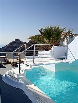 Ikastikies Aparthotel 4*