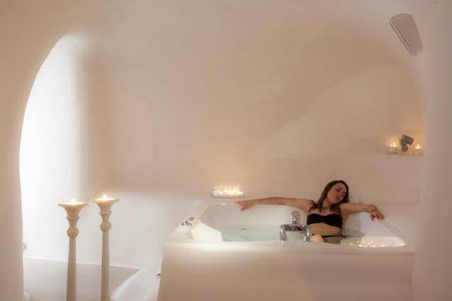 On The Rocks Santorini Hotel 4*