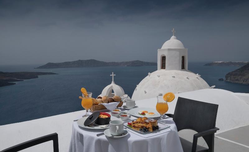 Aigialos Luxury Traditional Settlement Hotel Fira (Santorini)