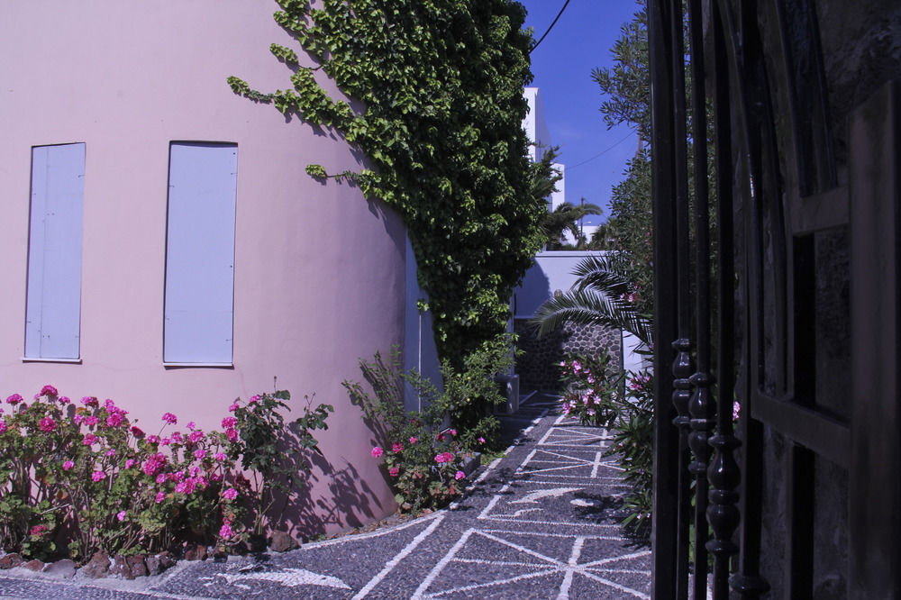 New Haroula 3* Fira (Santorini)