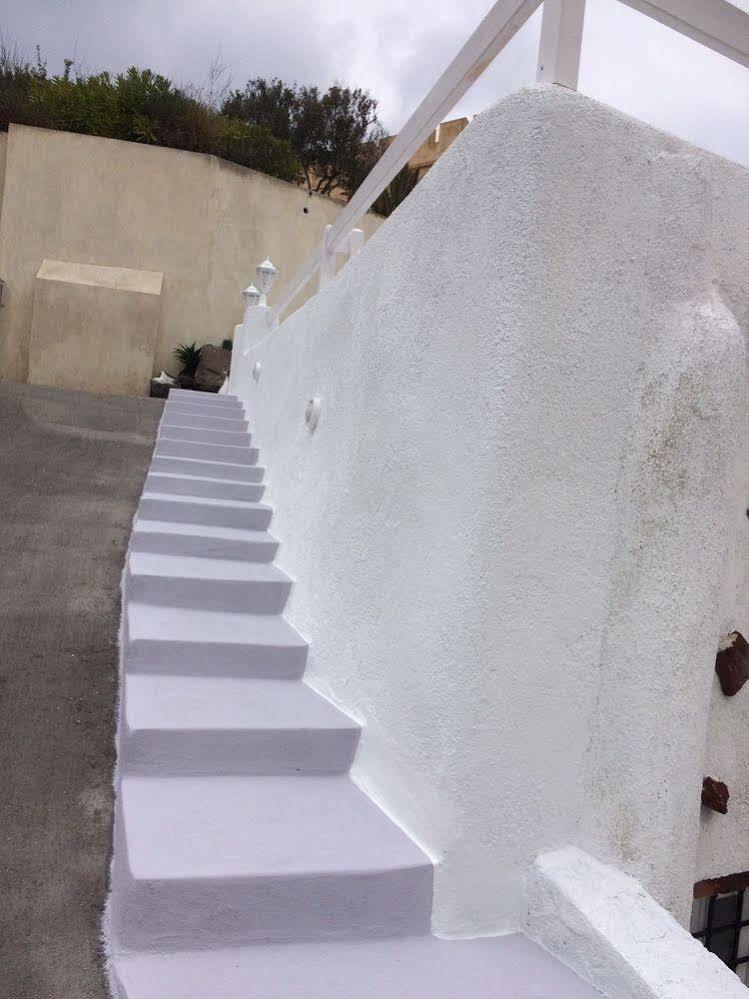 Villa Olive Cave Houses *