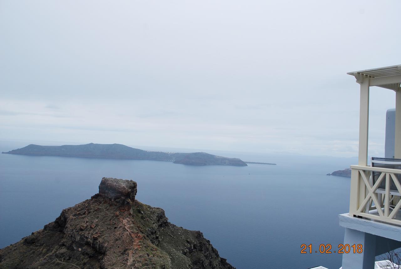 Pearl On The Cliff & By Pearl Collection