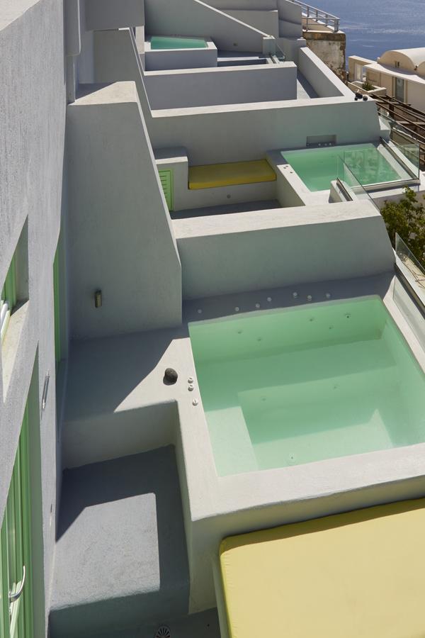 Hotel On The Cliff