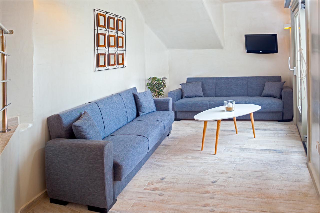 Spilies By Thireas Apartment