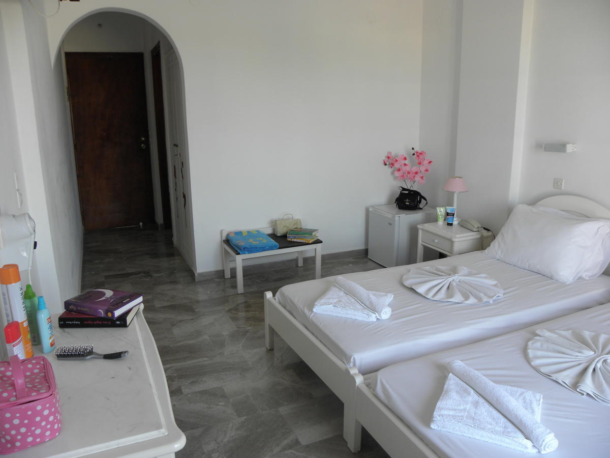 Hotel Areti Kamári