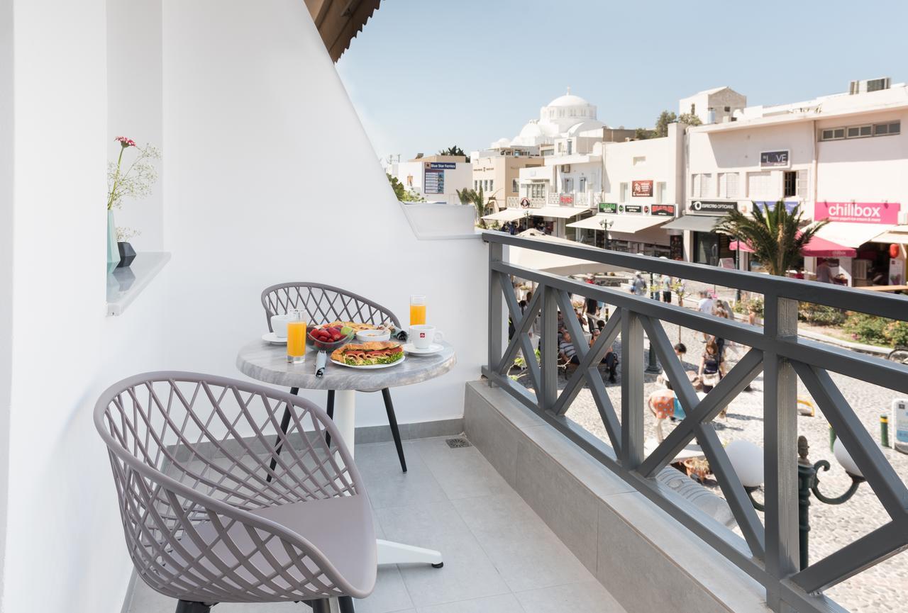 Santorini Main Square Hotel 3*