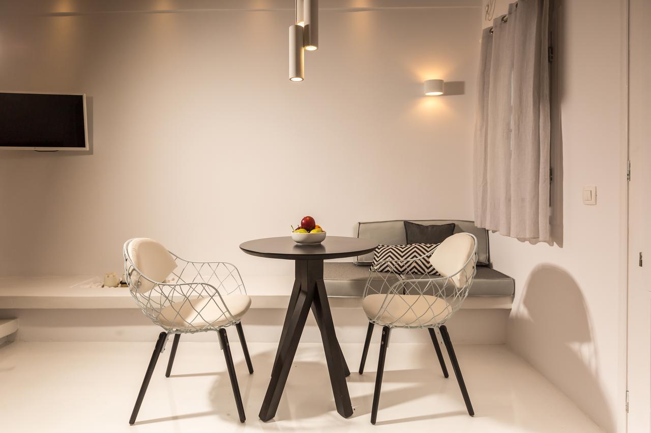 Oia Suites Hotel