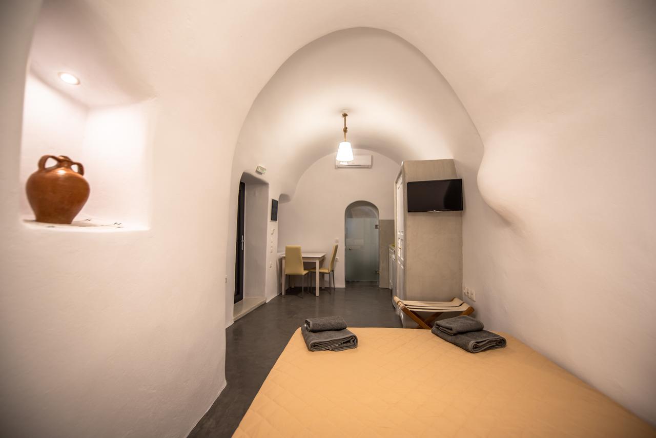 Caves 1880 Apartment *