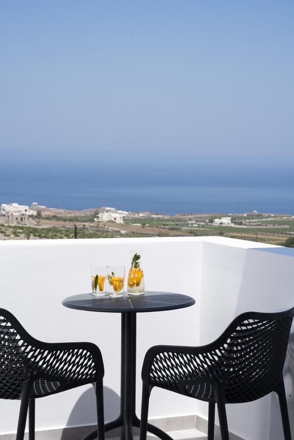 Valery * Fira (Santorini)