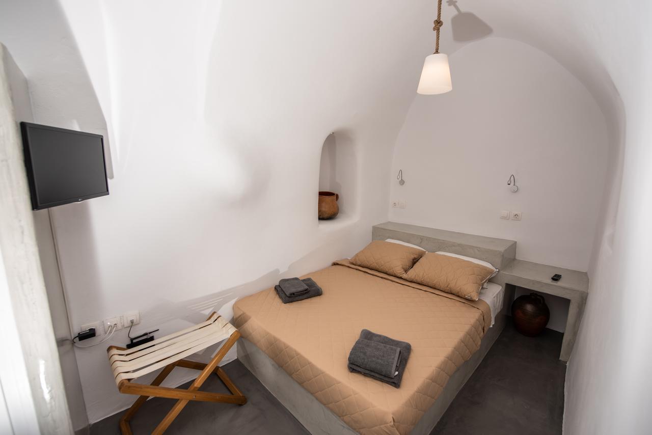 Apartment Caves 1880 Oia (Santorini)