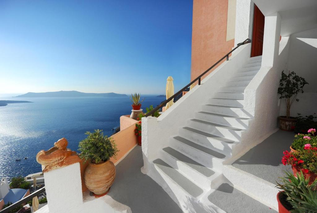 Kavalari - Adults Only 2* Fira (Santorini)