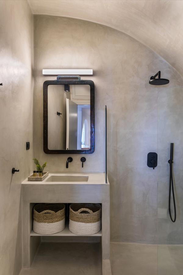 Villa 3 Caves By Caldera